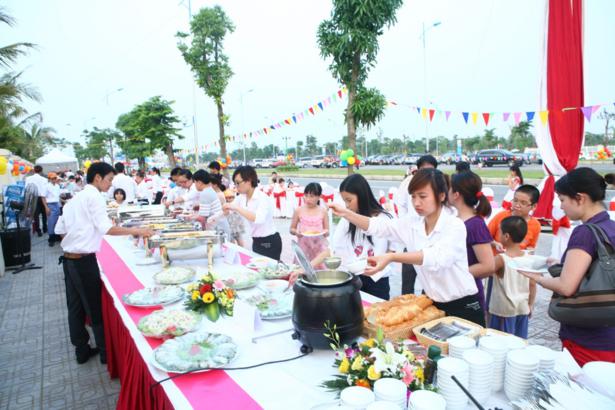 Cần chú ý tới yếu tố an toàn thực phẩm đối với tiệc ngoài trời